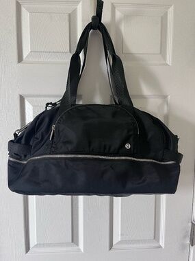 Lululemon City Adventure Duffle Bag 29L